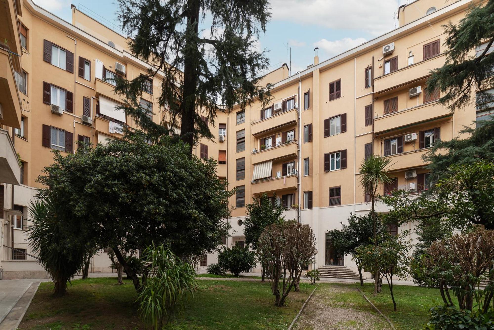 Piazza Bainsizza Elegant Apartment Rome Bagian luar foto